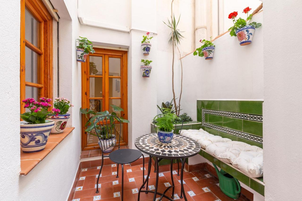 Bright Apartment With Patio And Balconies In The Center Málaga Esterno foto