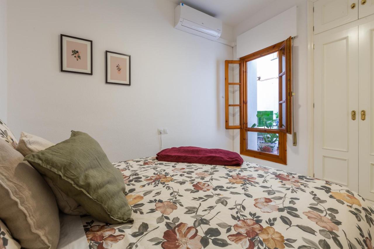 Bright Apartment With Patio And Balconies In The Center Málaga Esterno foto