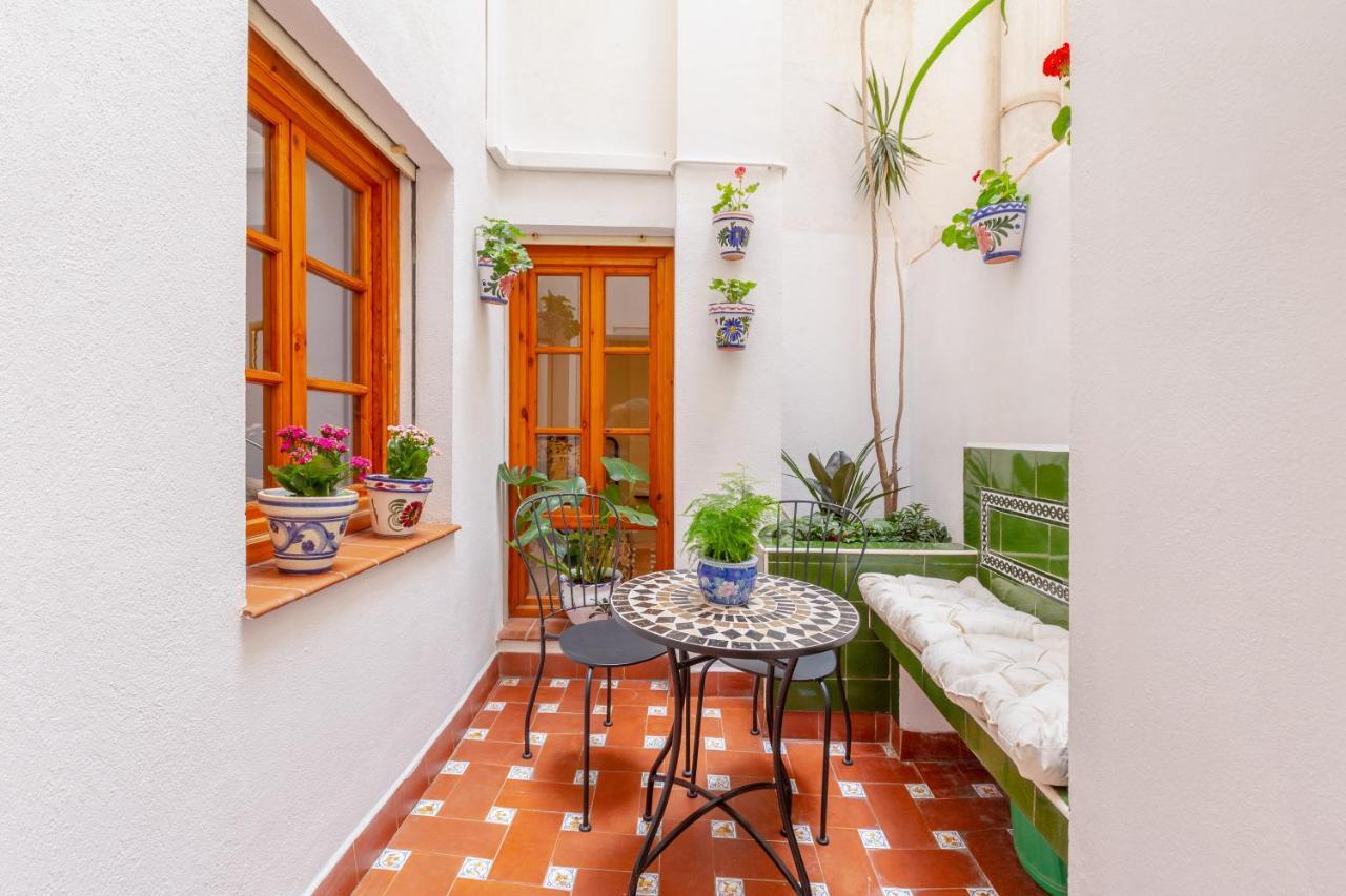 Bright Apartment With Patio And Balconies In The Center Málaga Esterno foto
